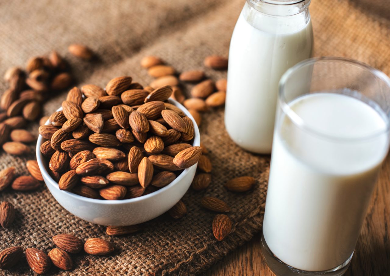 almond-almond-milk-bottle-1446318-1280x904.jpg